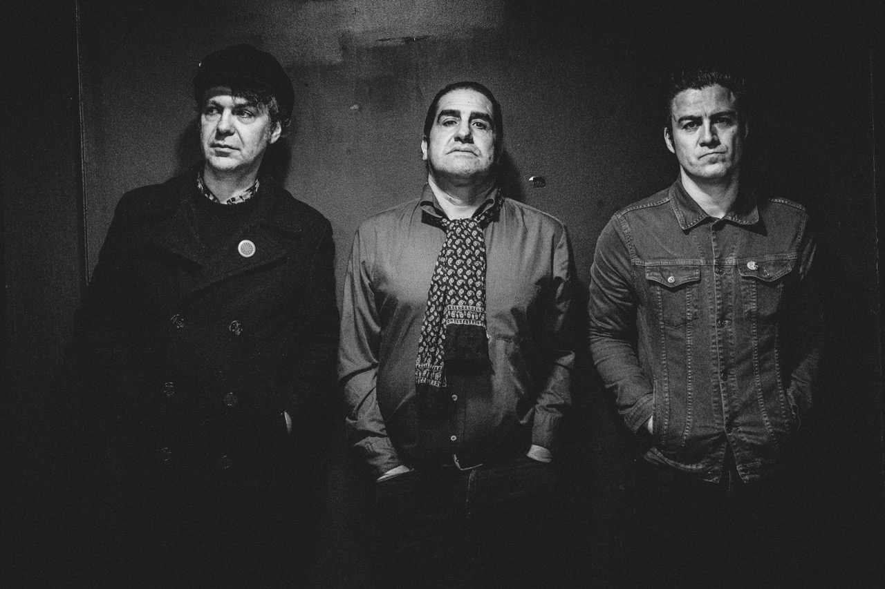 The Twist Connection – apresentação "Concentrate, give it up, it's too late"